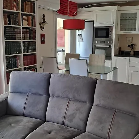 Apartament Bel Avec Piano *